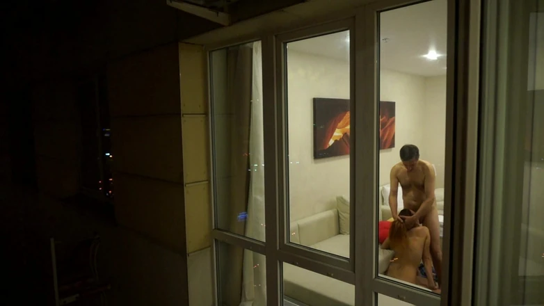 Dirty fantasy: Jag ser styvfar knulla sin styvdotter under pandemi