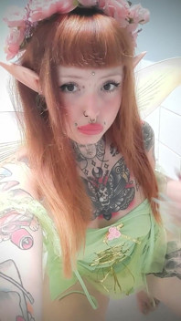 Pixie asmr işeme videosu