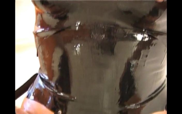 Absolute BDSM films - The original: Bondage-vierer-porno von zwei erstaunlichen MILfs gefickt und in den mund...