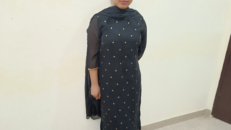 YOURAMRITA04: 18 Yers Old College Xgirlfriend Meet After 5 Yers Ago but...