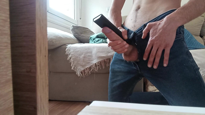Elvissc: The Horny Jerk off with the Nice Big Cock Jerks...