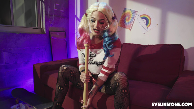 Evelin Stone: Harley Quinn Sph PAWG JOI