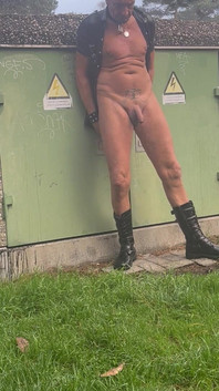 Jsem velmi nadržená