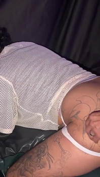 Saison 7 ! Épisode 9, des grosses bites se font baiser sans capote dans une camionnette