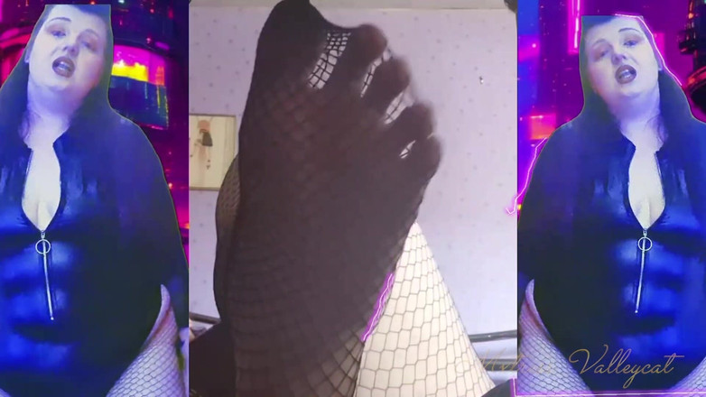 Mxtress Valleycat: Obsessed Foot Bitch