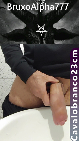 BruxoAlpha777: Pisciare e applaudire con un bastone