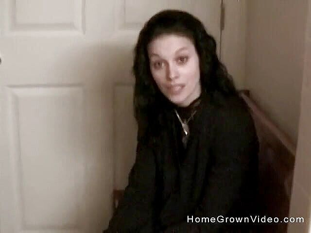 Homegrown GFs: Nervös Zenna knullas av kuk djuptslag