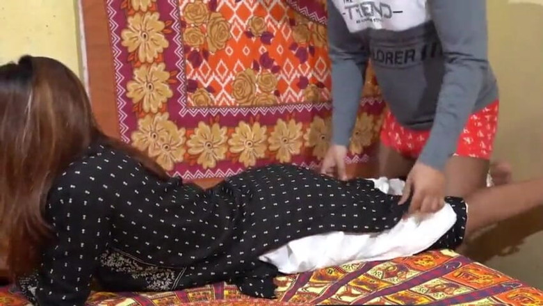 ADM111AG: Indische stiefmädchen ficken videos