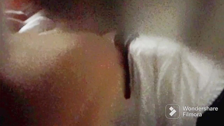 Tetto Michel: Üvey kız kardeşimin erkek arkadaşı beni ilk kez kimse öğrenmeden çok lezzetli...