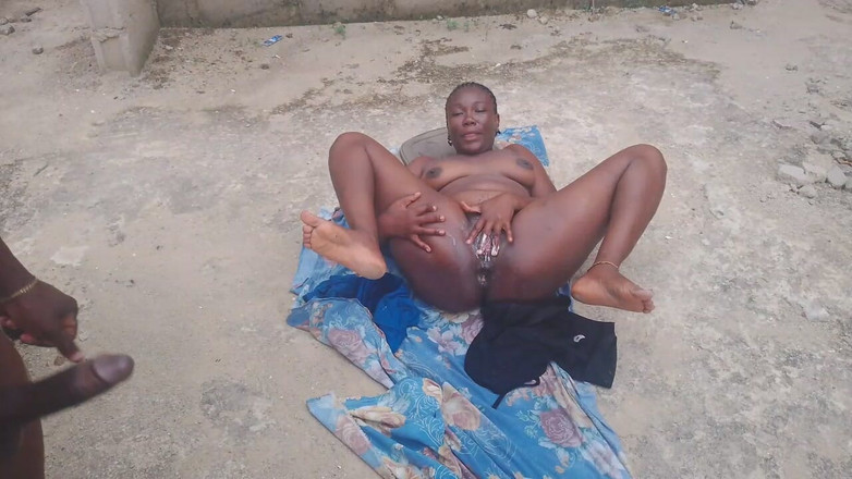 Creamyshuga: 그녀의 약혼자는 그녀를 놀라게 했다