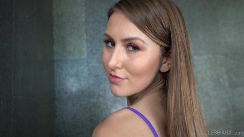 LesbianX: ป Paige Owens เอาทางตูดกับผู้หญิงครั้งแรก - LesbianX