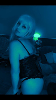 Delicious Dommy Dicktation