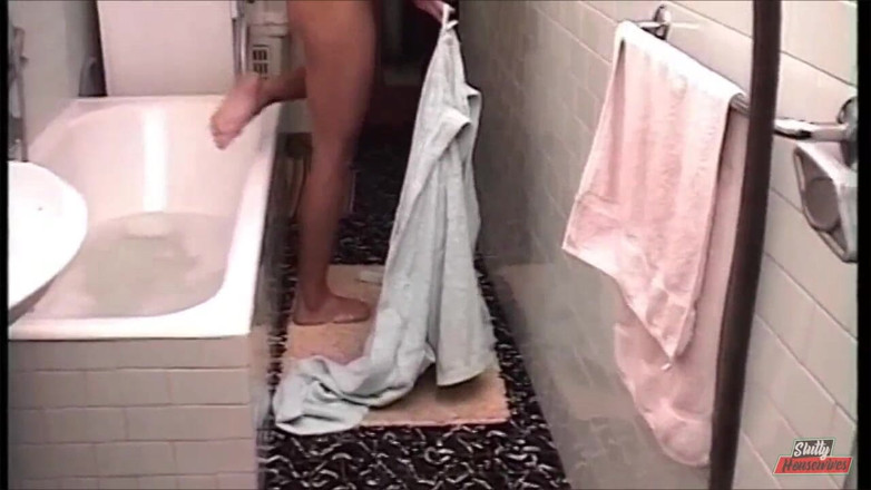 Vere Casalinghe Italia.: My brother-in-law started touching my tits and I filmed it