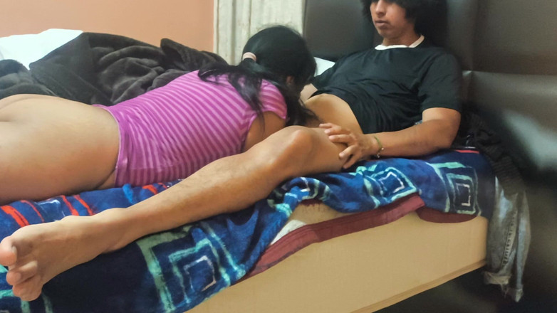 Moo DBOXXX: Con la mia matrigna ama succhiare il mio cazzo