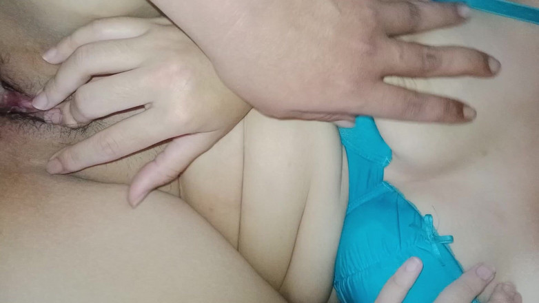 MellyMeylinda: Ficken mit einer stiefcousine war auch gut mit abspritzen in...