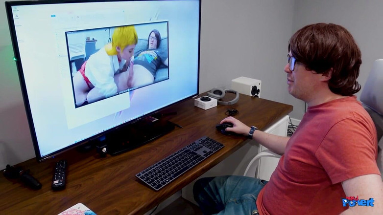 Nerd Pervert: Lana Banana - séance de flagellation