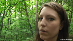 Smoke it bitch: Péro hluboko kouří!