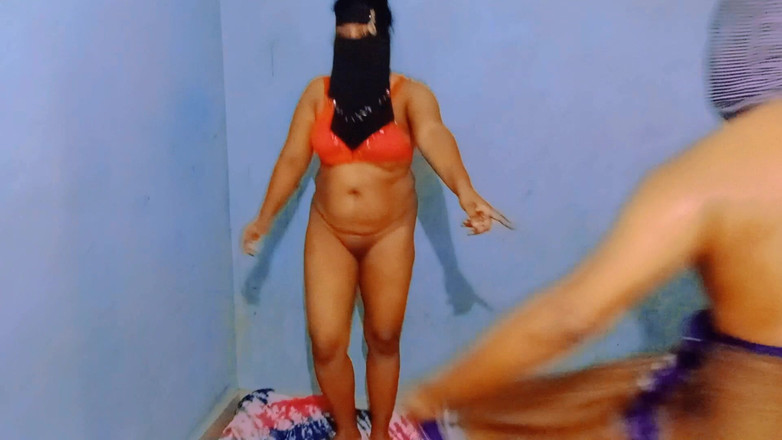 Hoktoml99: Desi sexig dans med min flickvän