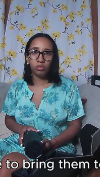 Bought by Mistake: Stepmom Learns How to Use Her New Toy / Leyne Rodriguez