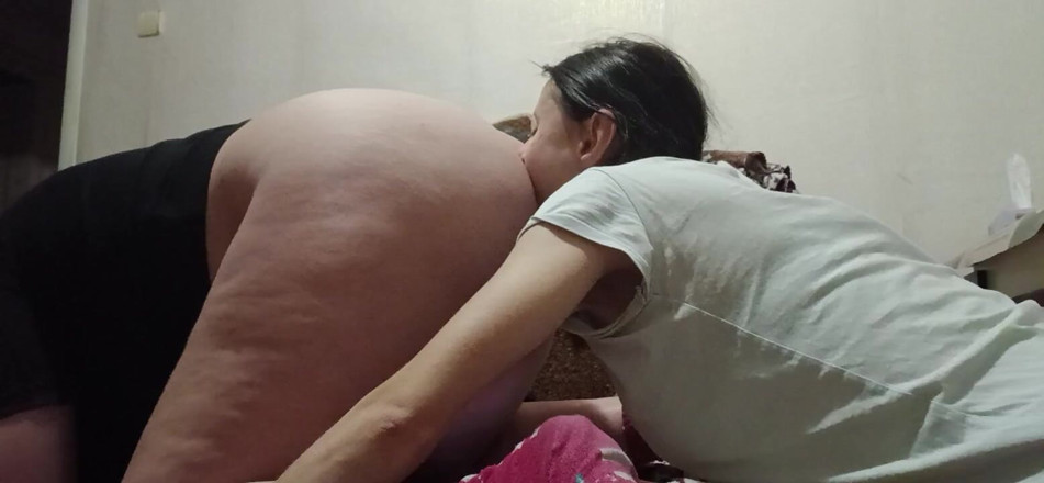 Lesbian-illusion: Sexy lesbický analingus