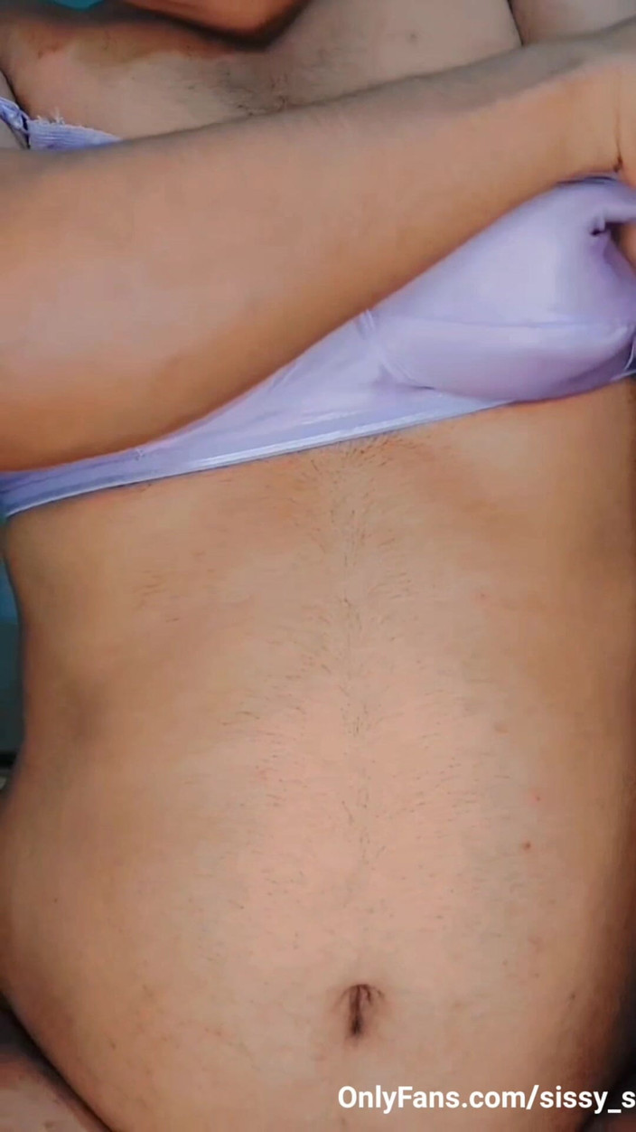 Sissy Slut Simran: Batang mikro banci Feminized dan menampar kelentitnya yang tidak berguna