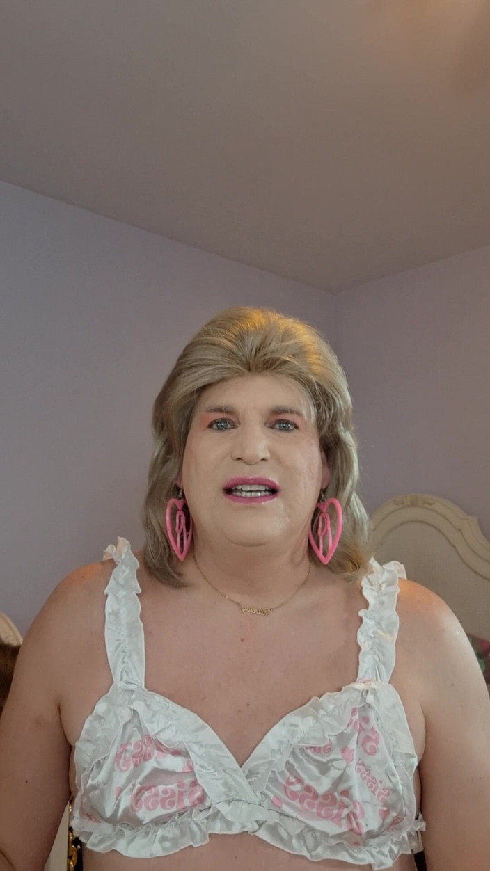 Victoria Lecherri: Sissy bitch disetubuhi!