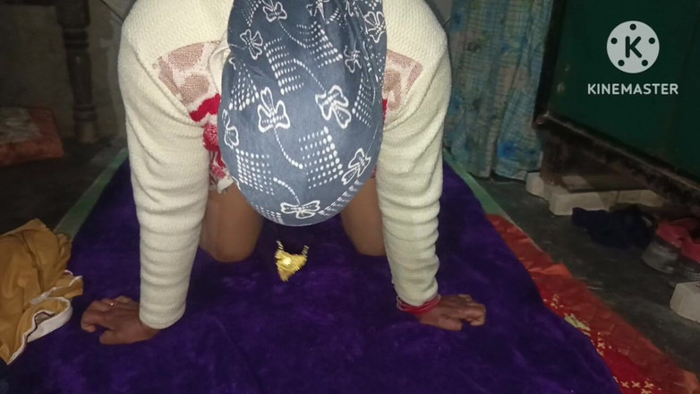 Kavita69: Ця Мачуха - Мамка З Великою Дупою, Яка Завжди Любить Ділитися Ліжком Зі Своїм Пасинком.