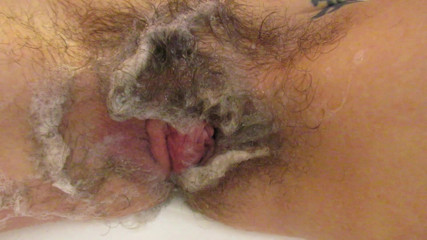Cuteblonde666: Shaving off my extreme hairy big clit pussy, lips and...
