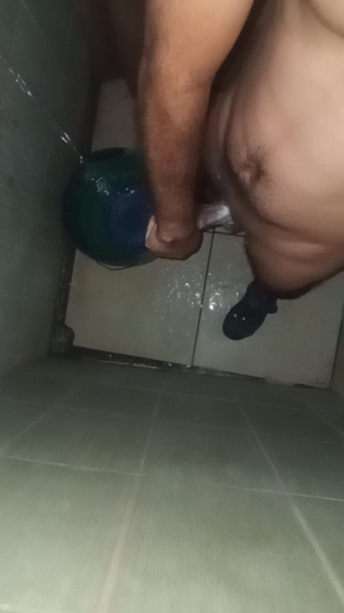Cute boy jerks off: Chico Pajero Se Ase Las Paja Mas De Tres Veces...