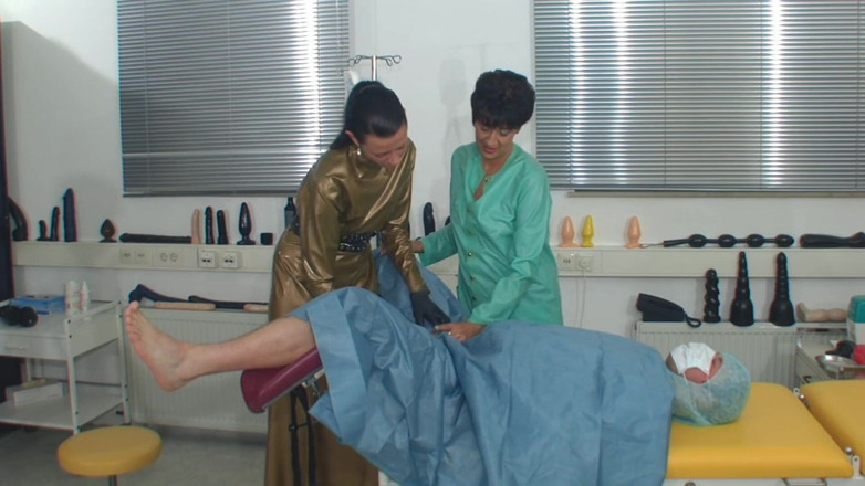 Rubber & Clinic Studio - 1ATOYS: 2 gumki - CBT