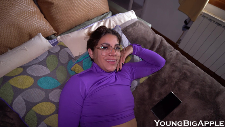 Young big apple: Perjalanan Tamat Pengajian. Saya Meniduri Gadis Bujang Itu.