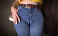 Teasecombo 4K: Sexy MILF Teasing Her Big Cameltoe in Tight Blue Jeans