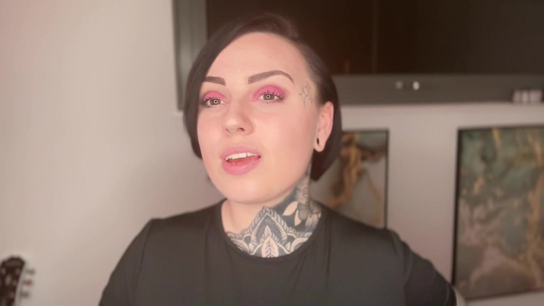 Miss Valentina: Teman lelaki cuckold sebenar