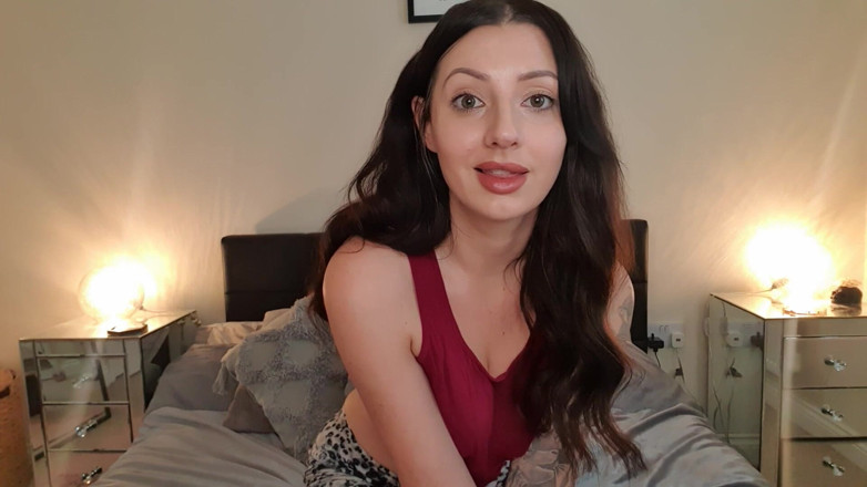 Tattooed Temptress: Ma demi-sœur te fait baiser