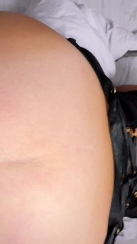 Amateur koppel diepe anale seks van mannen pov