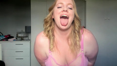 Julie_Bliss: Julie Bliss - Giantess