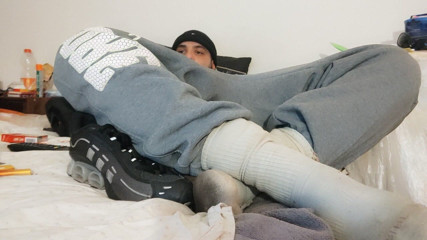SmokedAlloy2: Dirtyjunkbro Didn't Wash His Socks Again! Dirt!