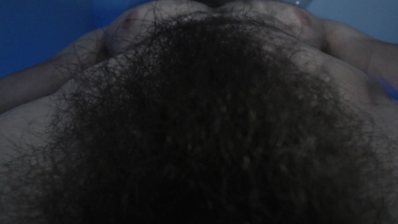 Hunky time: Behaarte Alpha-chefin