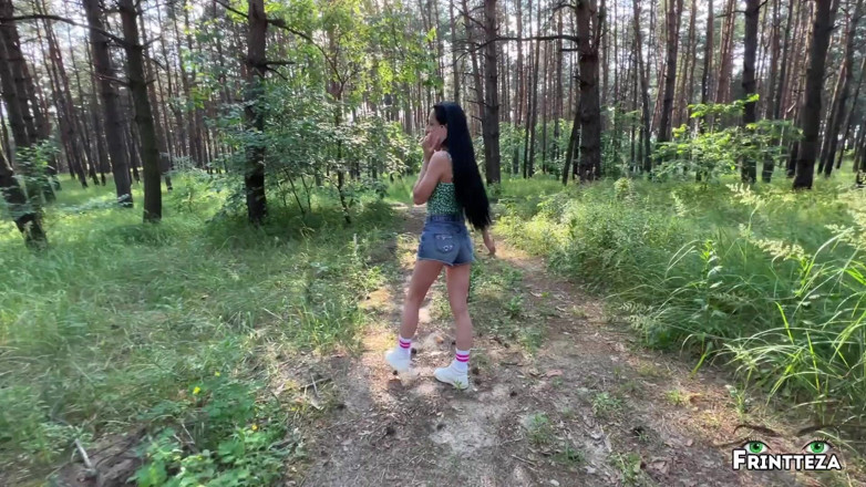 Frintteza: Ich bin verloren im wald, einen fremden tief in den...