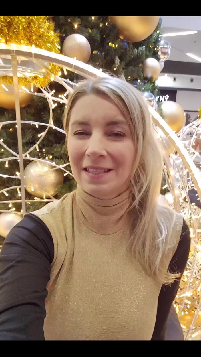 Katerina Hartlova: Moji milí fanoušci, chtěl bych využít této příležitosti, abych vám...