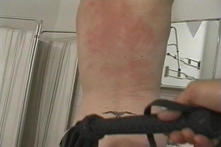 NM fetish femdom videos by Princess Nikki Cruel: सुपर लंबी और दुबली कमसिन अपनी सजा के लिए तैयार है