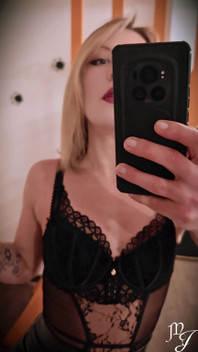 Body & Garter Belt: This View Will Drop You to Your Knees - Mistress Julia