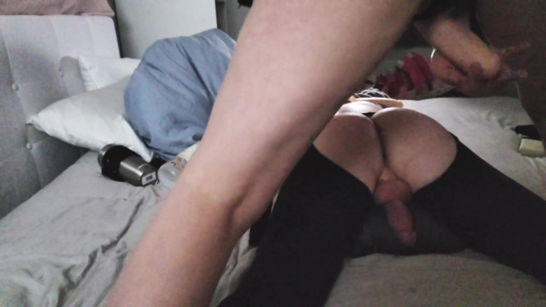 Alix Nixx: Ejaculare uriașă cu mâinile libere - orgasm cu futai în cur cu...