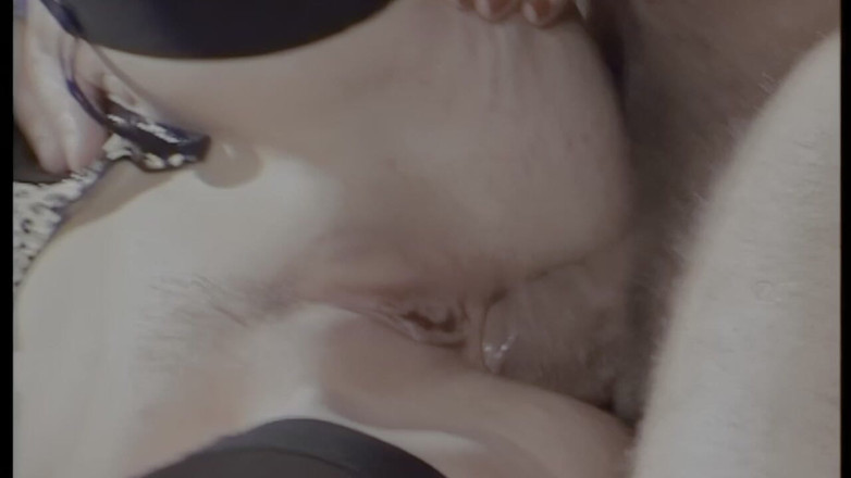 pornitaliangraffiti: クラスの女性がロベルトに乗る