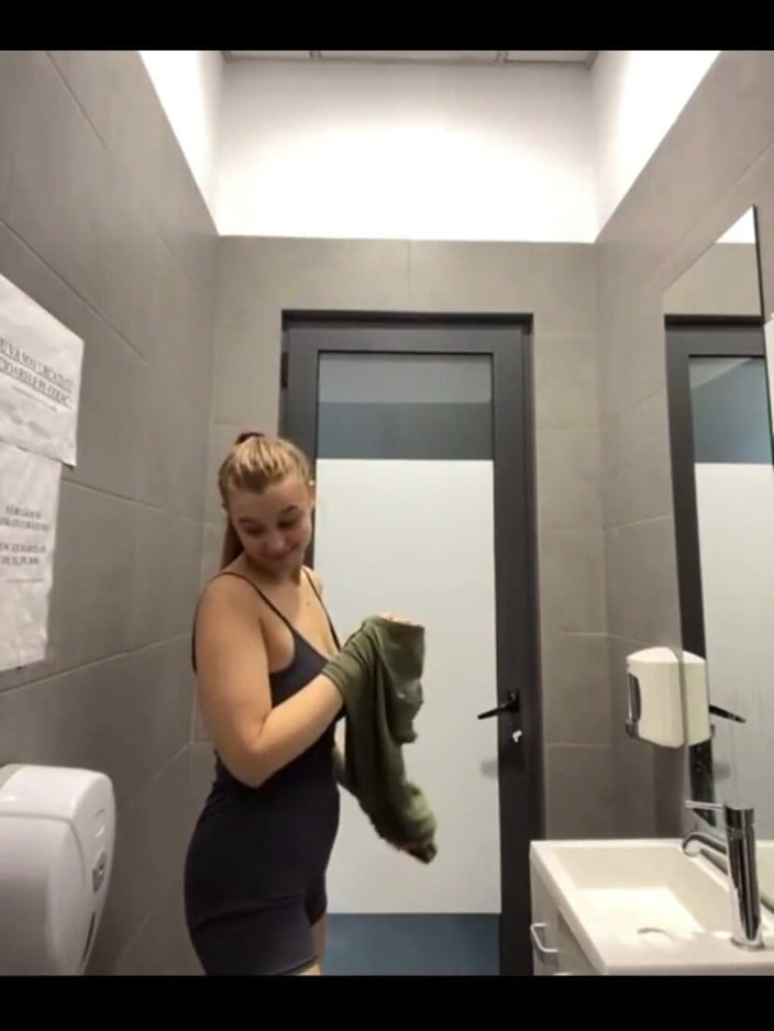 JuiceLussie: Anal Fucking