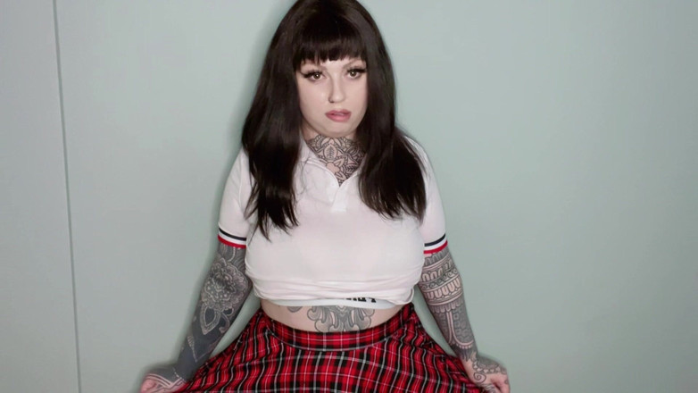 Miss Valentina: Umiliazione bulla del college