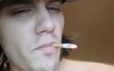 Smoke fetish studio: Sunny fumando busto grande cargas