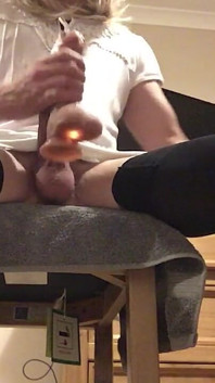 prostate_play - crossdresser frotting s vibrátorem - sperma jako lubrikant - fleshlight
