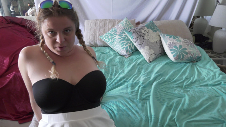 Erin Electra: Üvey kız üvey babasından anal dölleniyor