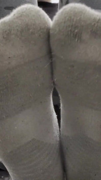 Des chaussettes sales sur ton visage, fétiche en POV
